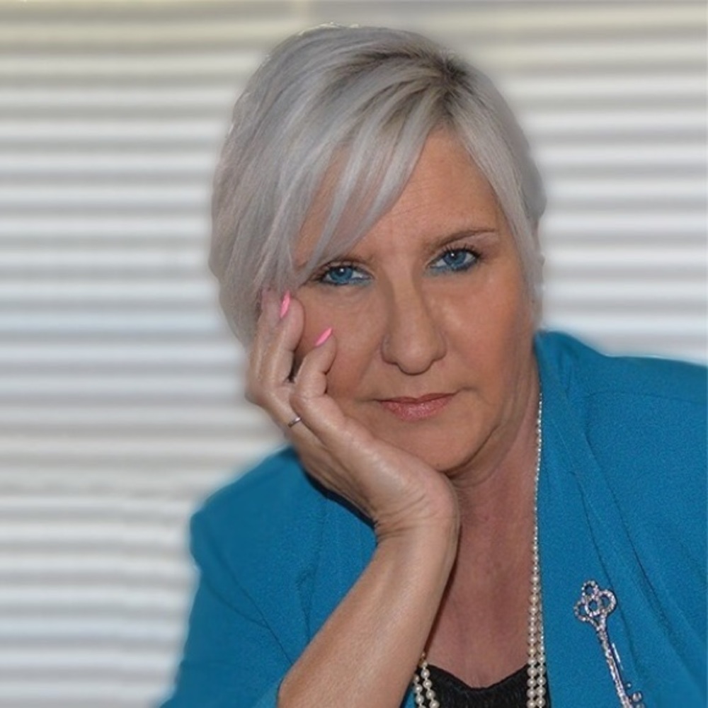 Meet your Posher, Lottie